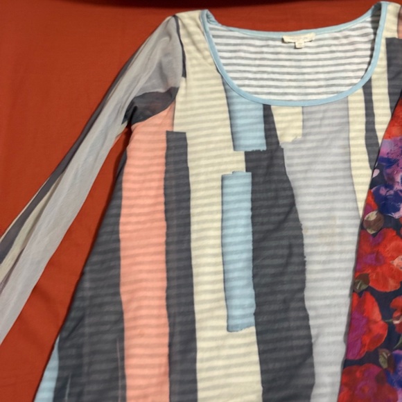 Two beautiful and unique Anthropologie blouses - Picture 4 of 7